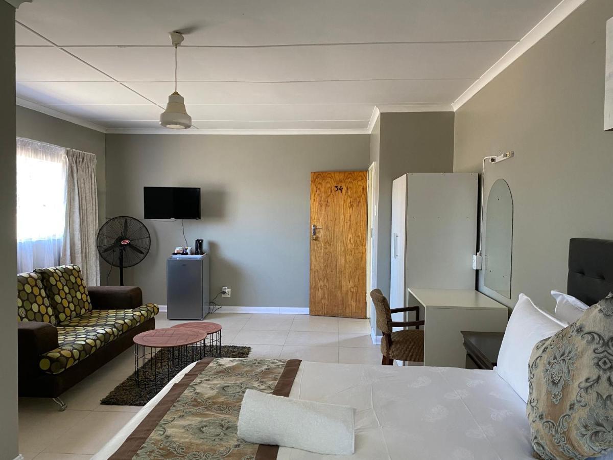 Savoy Hotel Fort Beaufort Экстерьер фото