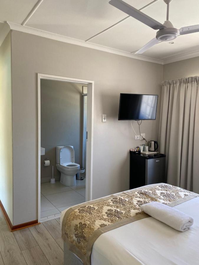 Savoy Hotel Fort Beaufort Экстерьер фото