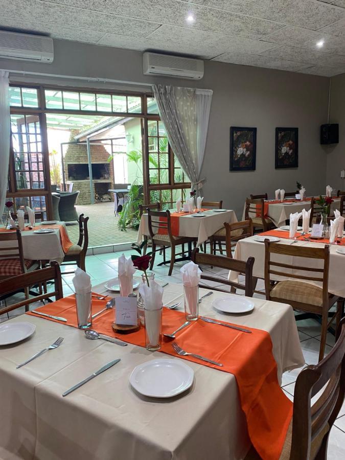 Savoy Hotel Fort Beaufort Экстерьер фото